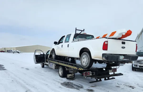 Roadside Towing & Recovery - Aurora Tow Truck Service - photo 2