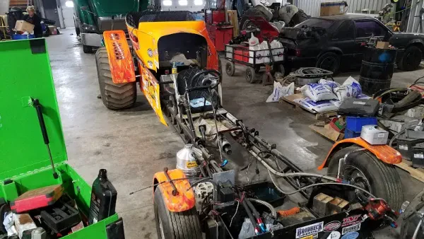 Carey's Towing & Recovery - photo 2