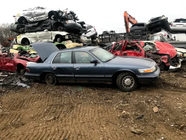 Ideal Auto Recycling - Cash For Junk Cars - photo 3