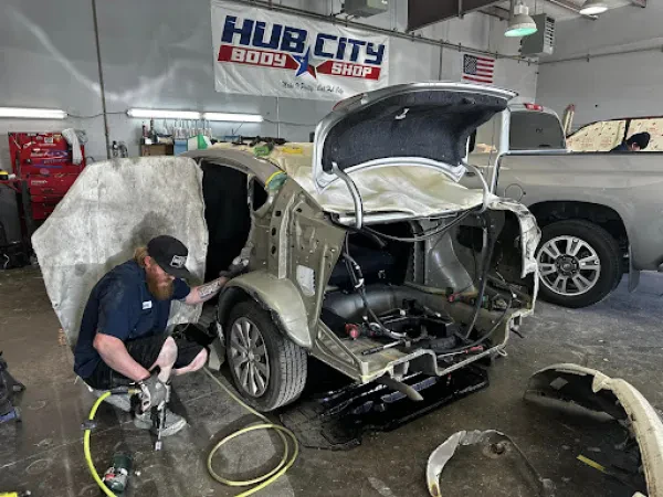 Hub City Body Shop - Lubbock, TX - photo 4