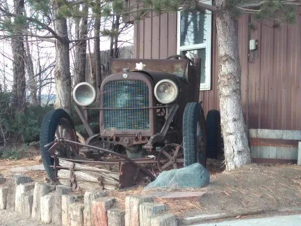 H&H Loveland Auto Parts - photo 3