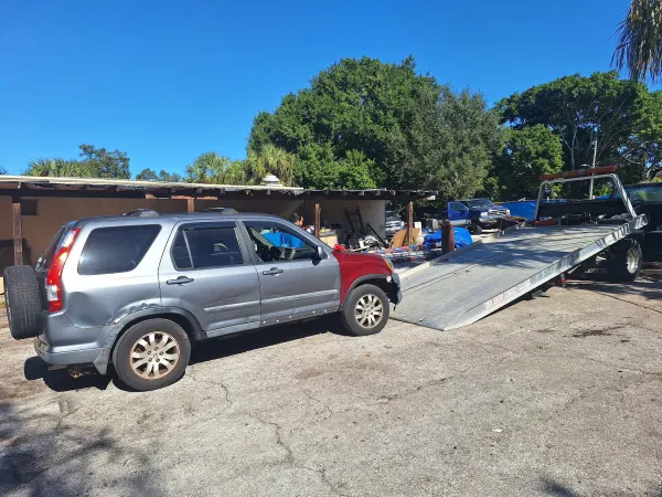 Tampa Bay Junk Car Buyer - photo 3