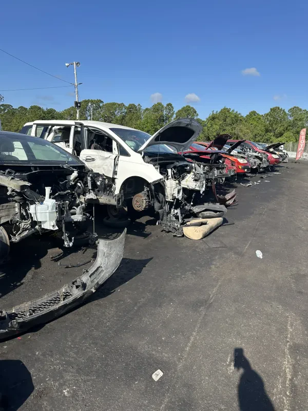 Hawk's All Auto Recycling - photo 2