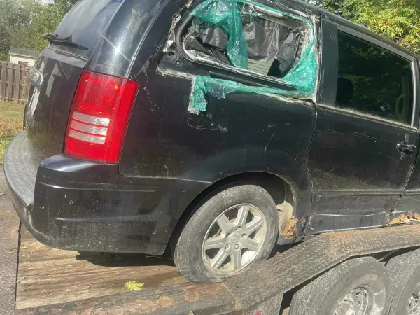 Hawk's All Auto Recycling - photo 3