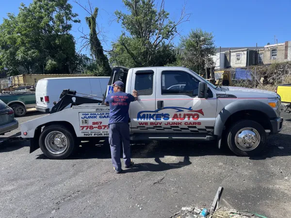 Mike's Auto Towing and sales- Cash For Junk - photo 3