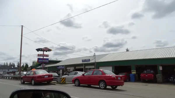 Astro Auto Wrecking - photo 2