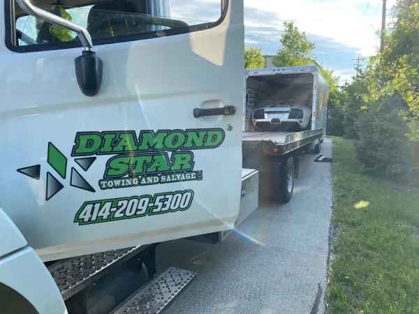 Diamond Star Towing and Salvage - photo 3