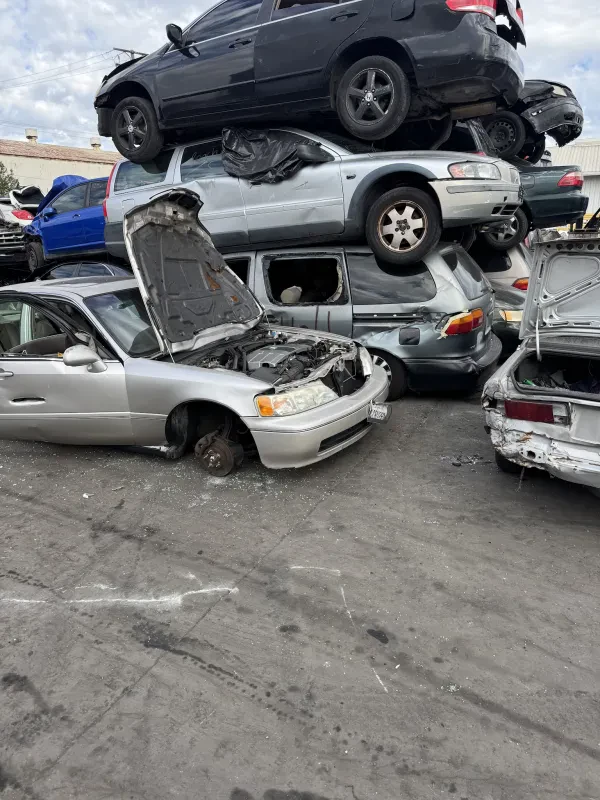 So Cal Junk Car pick up and removal - photo 3