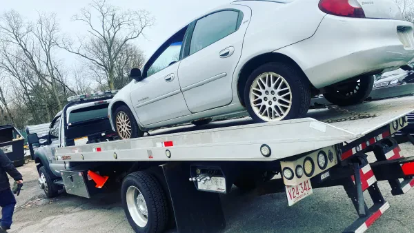 Chamito Towing & junk car removal - photo 3