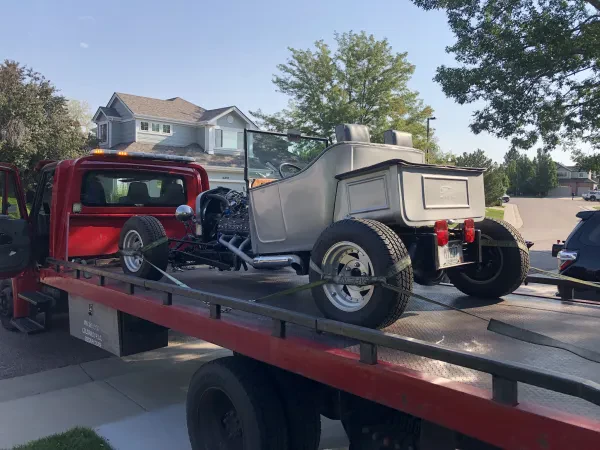 Lions Towing - photo 3