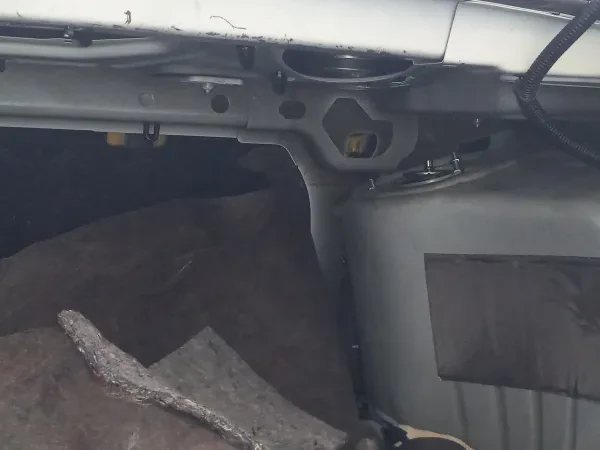 Julian's Autobody & Repairs - photo 3