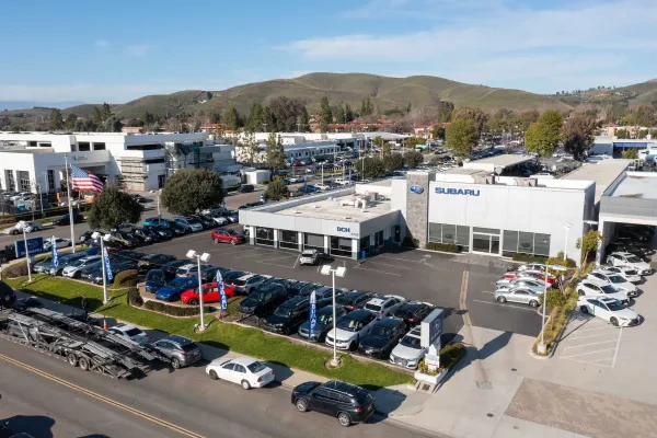 DCH Subaru of Thousand Oaks - photo 3