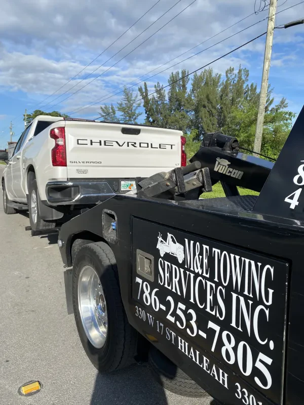 M&E Towing Services Inc - photo 2