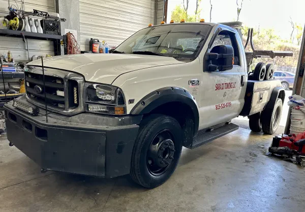 SaraDJ Towing - photo 2