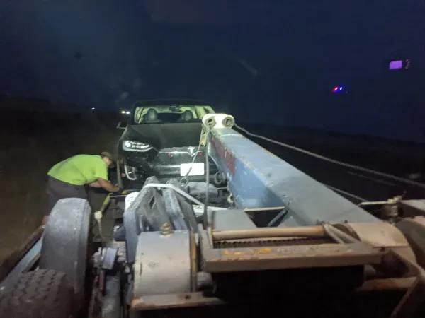 Redneck Towing & Recovery - photo 3