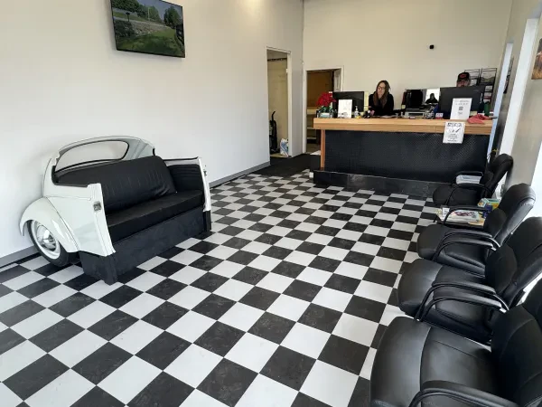 Tom's Auto and Imports - photo 3