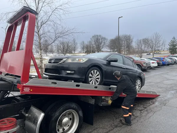 Santa Fe Tow Service - Cars, Heavy Duty & Semi Truck Towing - photo 3