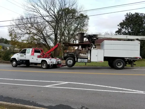 Lightning Towing & Recovery - photo 2