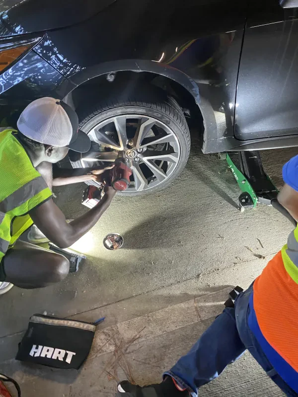 Highway Urgency Response Team, LLC - Mobile Tire Change & Battery Jumpstart - photo 2