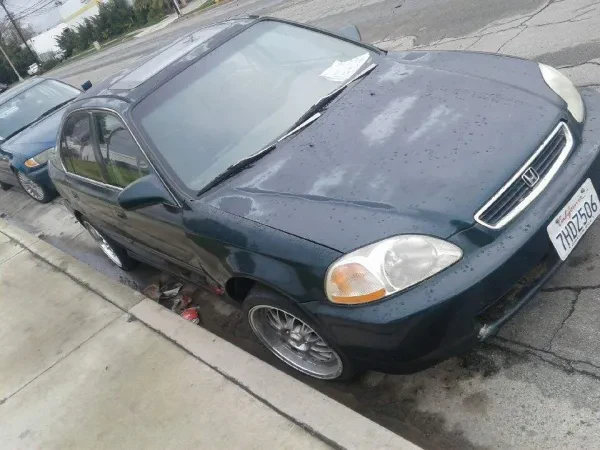 E & A Auto Wrecking - photo 3