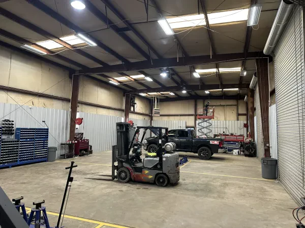 Myles Truck Repair - photo 3