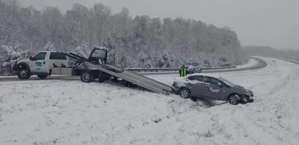 Hill's Towing - photo 2