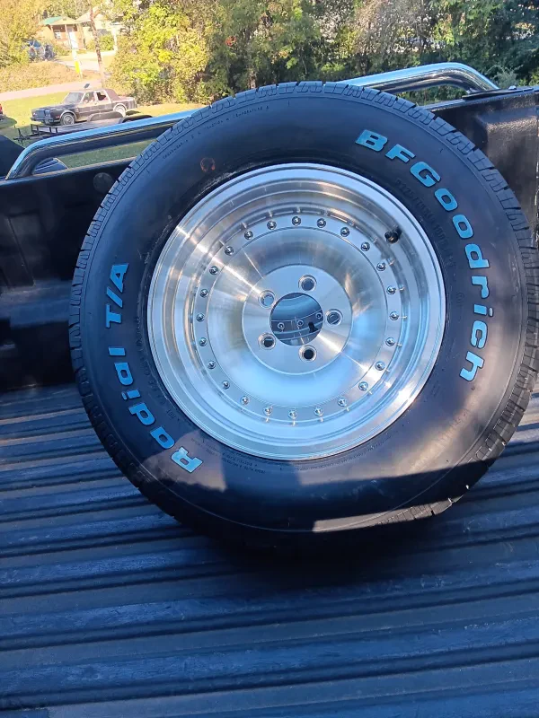 Heavy Duty's Tire & Battery - photo 2