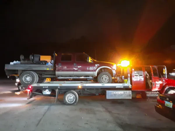 Ray's Towing - photo 4
