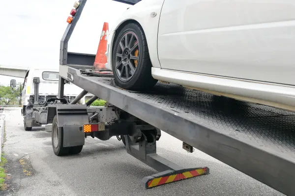 Golden Way Towing - photo 3