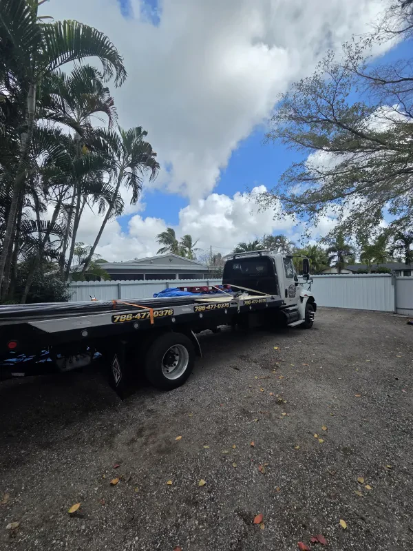 Adriana Towing Service - photo 4