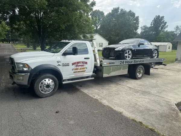 Twenty Four Seven Towing & Recovery - photo 3
