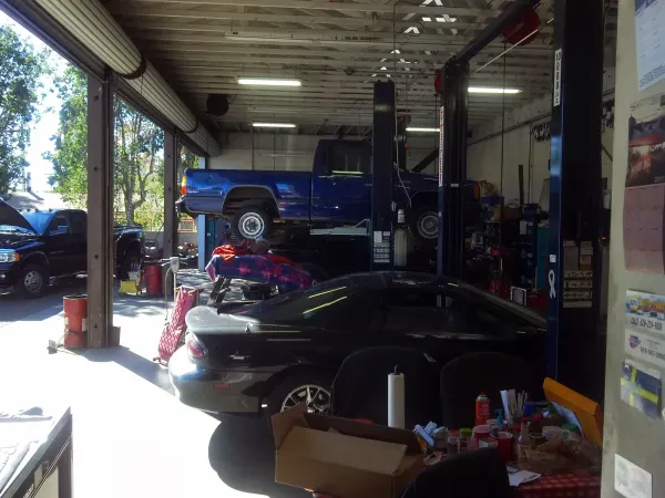 Rob's Automotive - photo 4