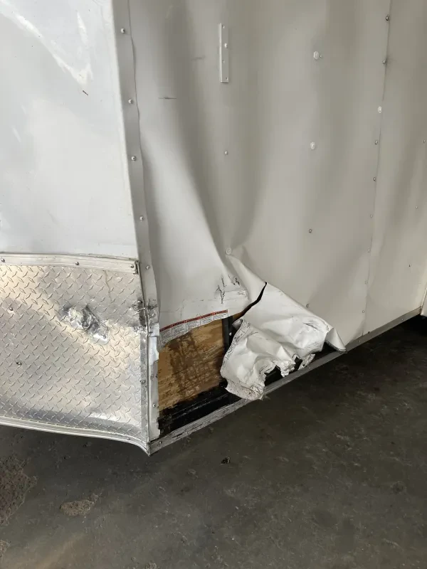 Ronnie's Hitches & Trailers - photo 4