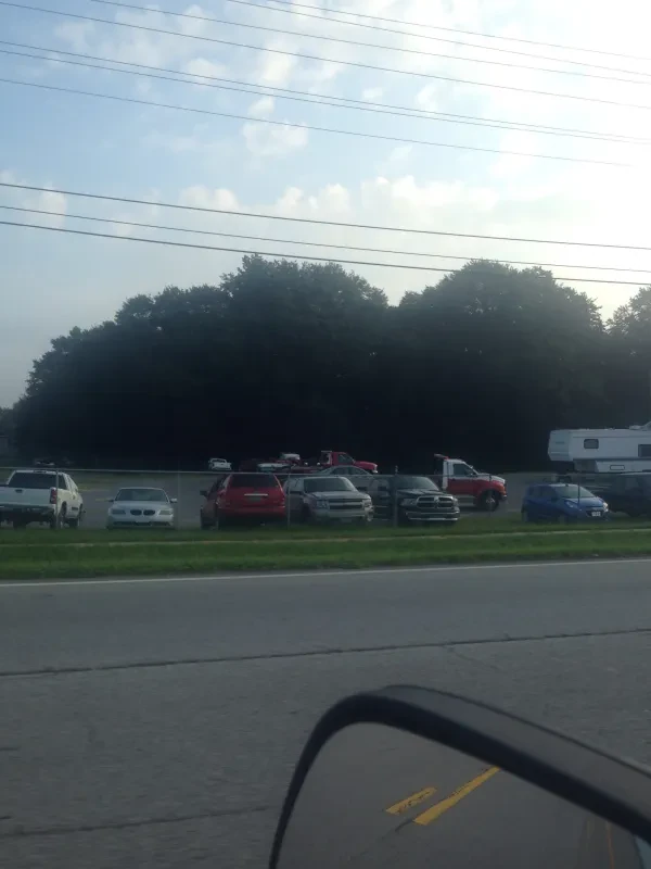 Smith's Body Shop & Wrecker Service LLC - photo 4