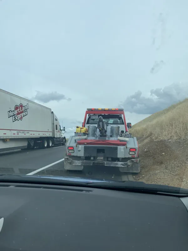 LOS BANOS TRANSPORTS & TOWING - photo 3