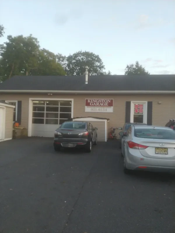 Kingston Garage - photo 3