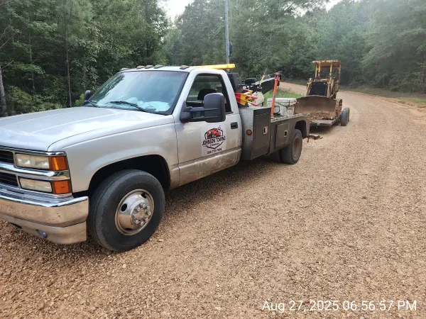 Johnson Towing and Automotive - photo 3