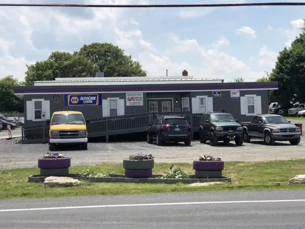 Central Auto Works - photo 3