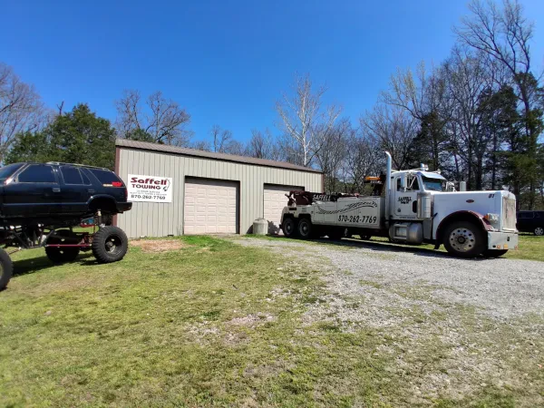 Saffell Towing, LLC - photo 2