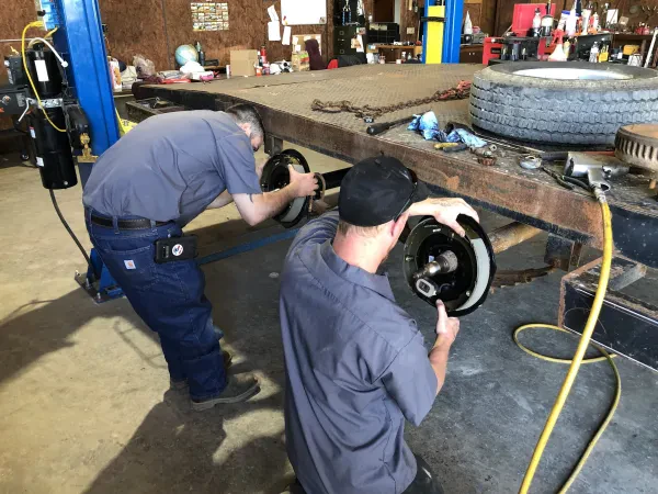 Frailey's Garage & Towing - photo 2