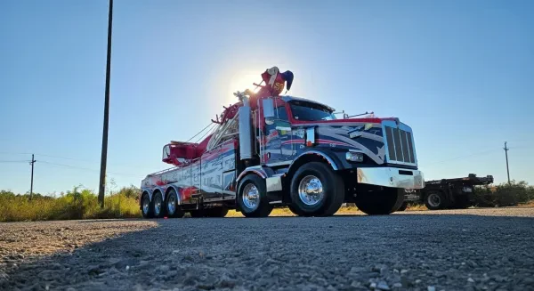 Texans Crown Towing - Heavy Duty & Recovery - photo 3