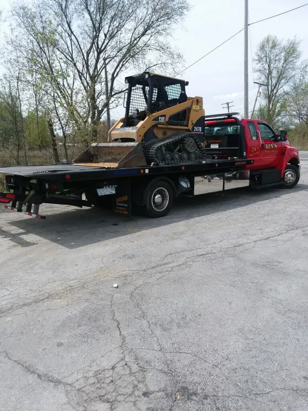 Ken's Body & Paint Towing - photo 4