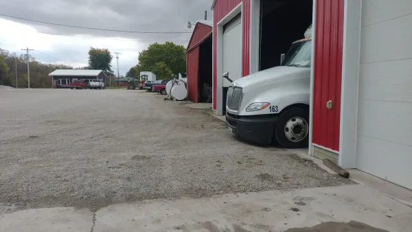 DISS TRUCK AND REPAIR LLC - photo 3