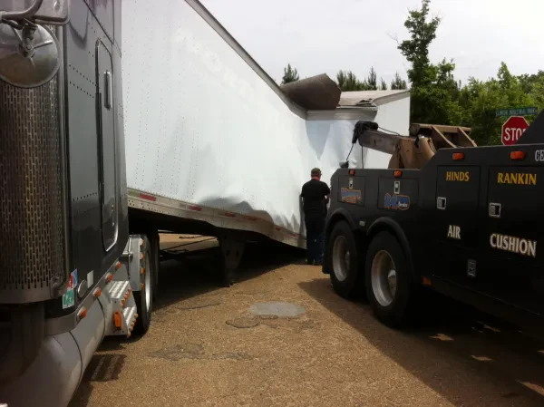 Ward's Wrecker Service Inc. - photo 2