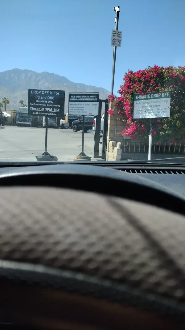 Palm Springs Disposal Services - photo 2