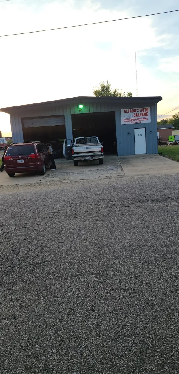 Alfaro's Auto Salvage - photo 4