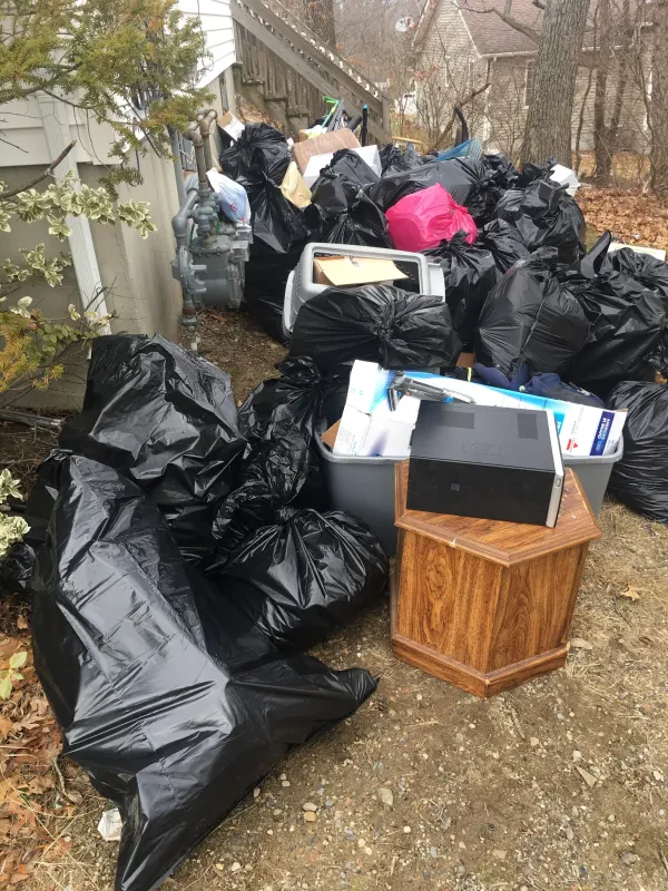 AA Junk Removal, LLC - photo 3