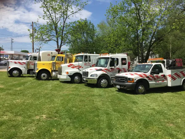 Kelly's Auto Repair & Towing - photo 3