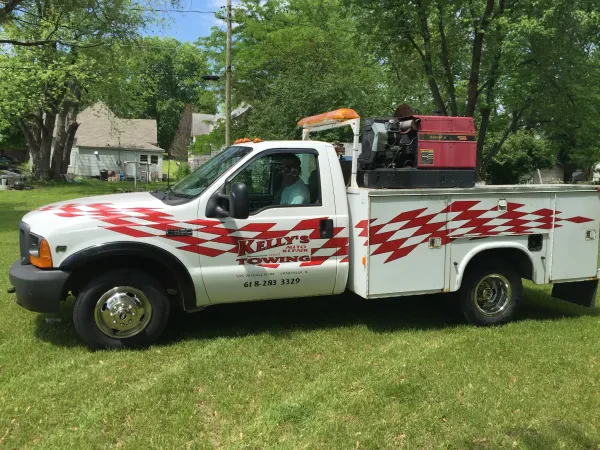 Kelly's Auto Repair & Towing - photo 4