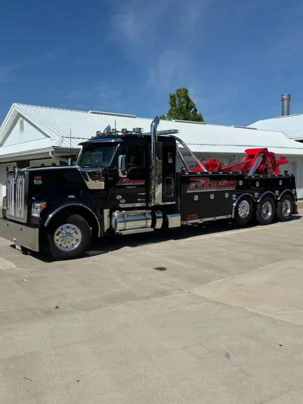 Richards Autobody & Towing - photo 2